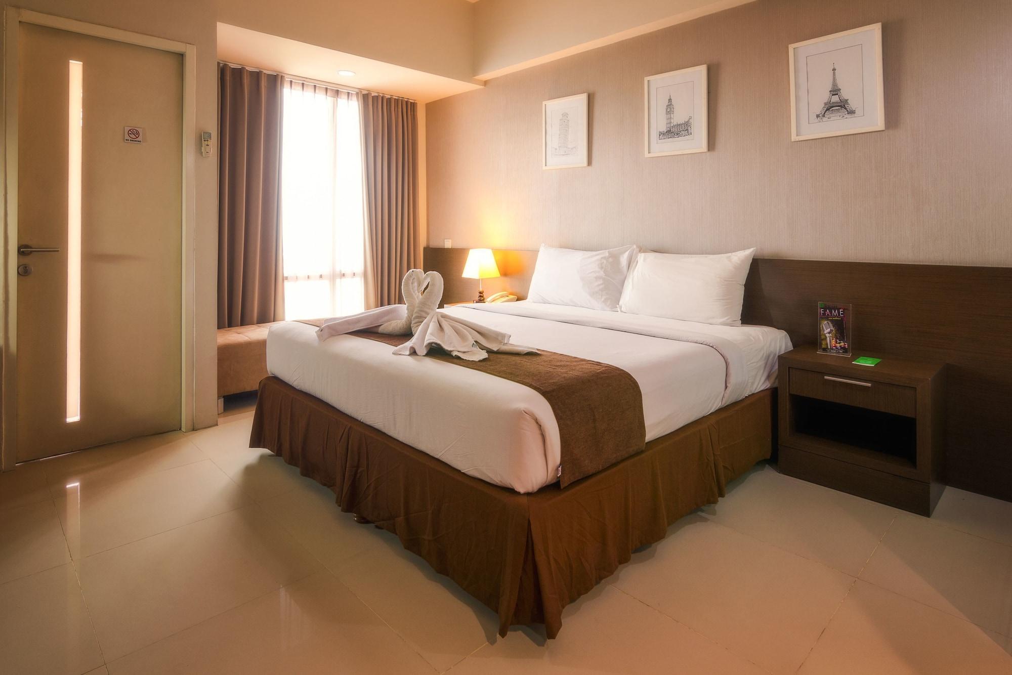 The Square Surabaya Hotel Экстерьер фото