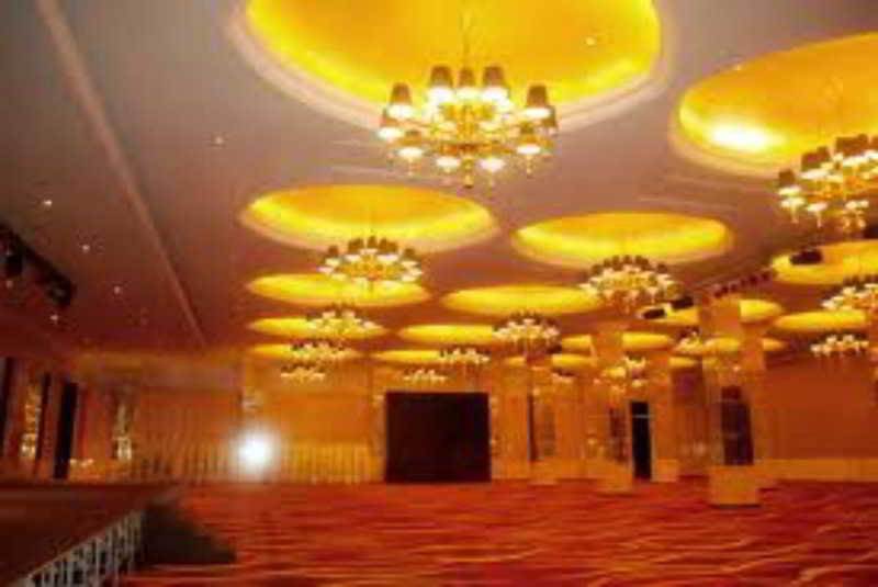 The Square Surabaya Hotel Экстерьер фото