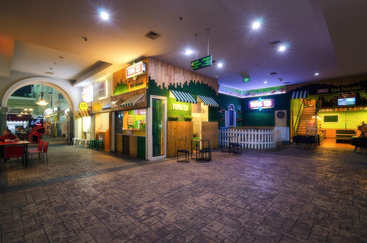 The Square Surabaya Hotel Экстерьер фото