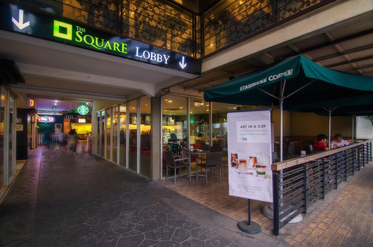 The Square Surabaya Hotel Экстерьер фото