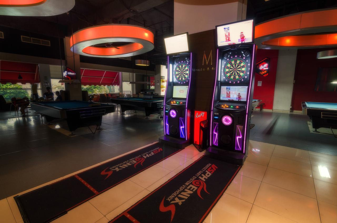 The Square Surabaya Hotel Экстерьер фото