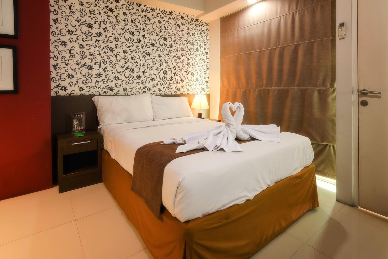 The Square Surabaya Hotel Экстерьер фото
