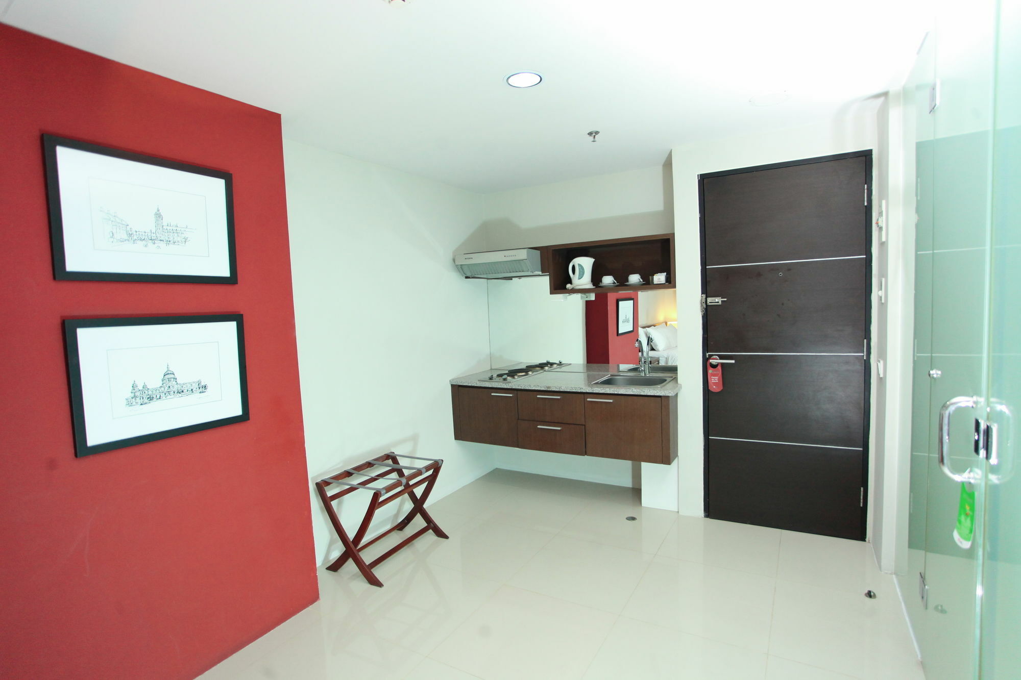 The Square Surabaya Hotel Экстерьер фото